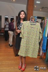 Bhargavi Launches Pochampally Ikat art Mela